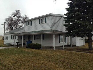 408 W Lincoln St, Ashley, IN 46705