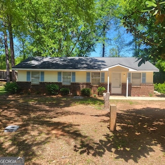 317 Martin Luther King Dr, Valley, AL 36854