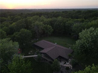 30908 E Colbern Rd, Grain Valley, MO 60429