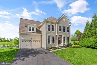 36138 Reville Ct, Round Hill, VA 20141