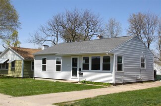 2470 3rd Ave, Marion, IA 52302