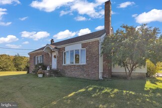 957 Monmouth Rd, Cream Ridge, NJ 08514