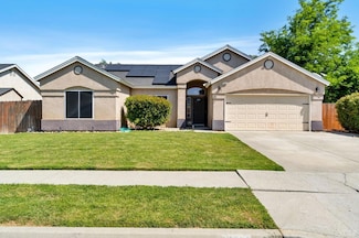 1458 Noble St, Lemoore, CA 93245