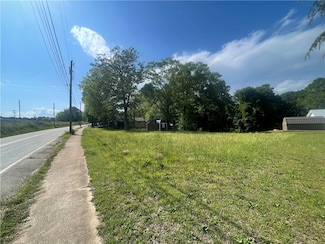 519 E North Ave, Westminster, SC 29693