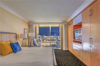 2000 N Fashion Show Dr Unit 4106, Las Vegas, NV 89109