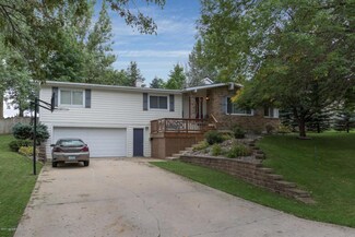 518 W High St, Spring Valley, MN 55975