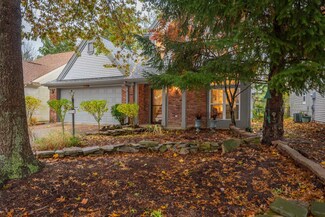 2214 S Bent Tree Dr, Bloomington, IN 47401
