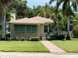 346 3rd Ave, Indialantic, FL 32903