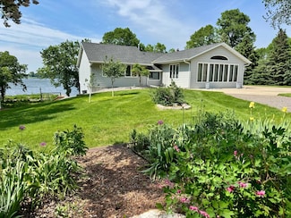 5578 Seaburg Rd SE, Osakis, MN 56360