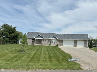 951 N Maiellen Dr, Greenfield, IN 46140