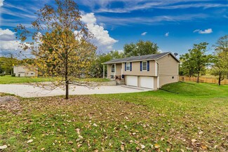 989 Wisdom Ln, Pacific, MO 63069