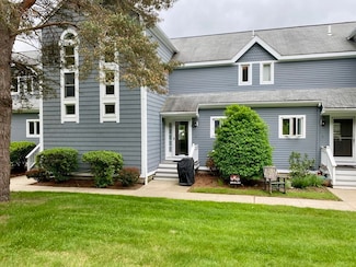 4 Fairway Ln Unit 4, Blackstone, MA 01504