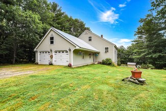32 Vista Heights, Winthrop, ME 04364