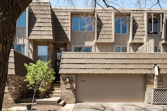 10306 Berkshire Rd, Bloomington, MN 55437