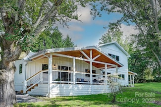 142 Gillespie Cir, Brevard, NC 28712