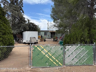 20883 E Cedar Dr, Mayer, AZ 86333