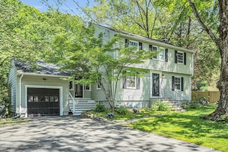 130 Adams Rd, Concord, MA 01742