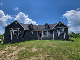 54856 Winding Hill Rd, Bellaire, OH 43906
