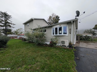 139 Tipton Manor Rd, Tyrone, PA 16686