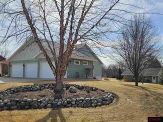 107 107 Lagoon Cir, Courtland, MN 56021