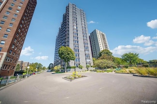 8200 E Jefferson Ave Unit 102, Detroit, MI 48214
