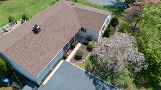 46 Braeburn Dr, Lincroft, NJ 07738