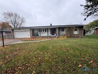 1826 Bieber Dr, Northwood, OH 43619