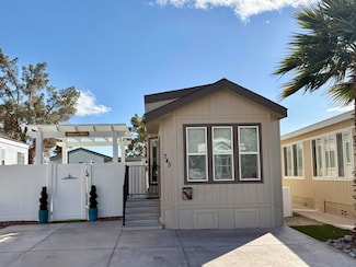 74711 Dillon Rd Unit 745, Desert Hot Springs, CA 92241