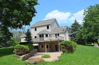 6914 156th Ave, Bristol, WI 53104