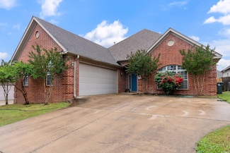 28 Glasgow Ct, Little Rock, AR 72211