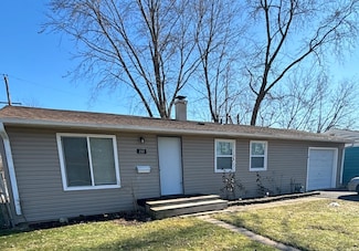 237 Harrison St, Carpentersville, IL 60110
