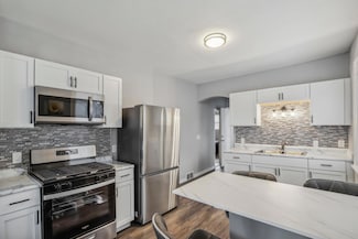 2116 W Atkinson Ave, Milwaukee, WI 53209