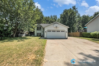 3218 Hazelnut Dr NW, Grand Rapids, MI 49504