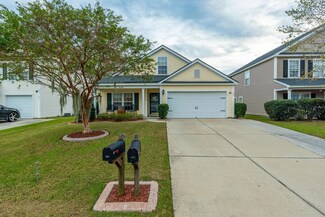 323 Bradley Bend Dr, Moncks Corner, SC 29461