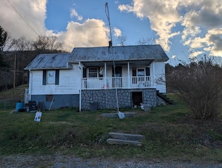 1023 Ramsey Mountain Rd, Max Meadows, VA 24360