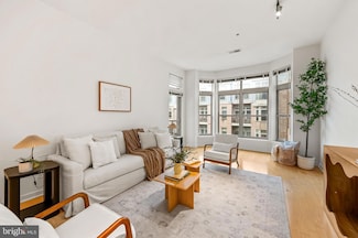 1209 N Charles St Unit 314, Baltimore, MD 21201