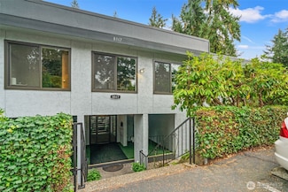 8517 242nd St SW Unit 402, Edmonds, WA 98026