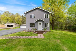 331 E Locust St, Duluth, MN 55811