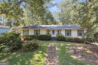 102 Hickory Dr, Peachtree City, GA 30269