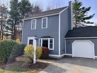 25 Whittier Meadows Dr, Amesbury, MA 01913