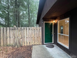 6007 Born Ct, Pensacola, FL 32504