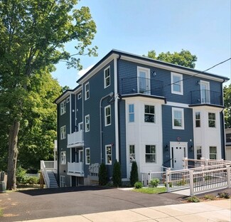 48 Village St Unit 2002, Reading, MA 01867