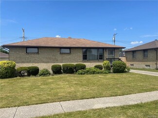22 Diane Dr, Buffalo, NY 14225