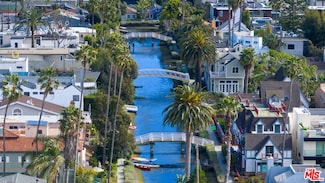 454 S Venice Blvd, Venice, CA 90291