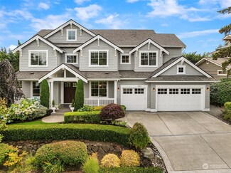 9831 NE 16th St, Bellevue, WA 98004