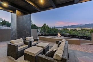 755 Ridge Canyon, Santa Fe, NM 87501