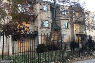 3070 30th St SE Unit 301, Washington, DC 20020