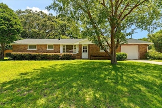 109 Maurice Ave NW, Fort Walton Beach, FL 32548