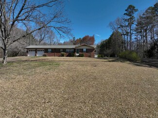 2317 Higginbottom Rd, Selmer, TN 38375