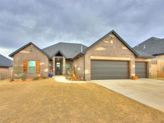 11625 NW 104th St, Yukon, OK 73099